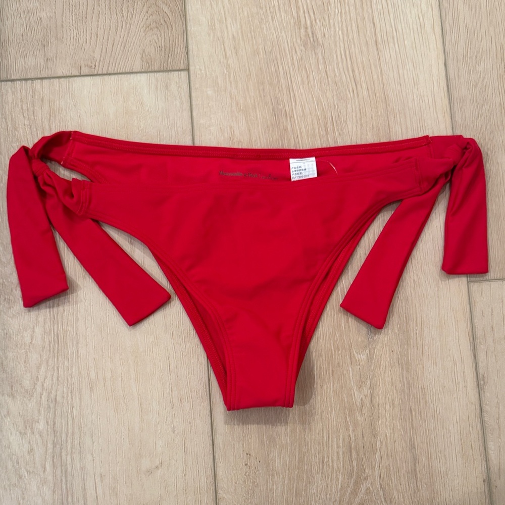 NWT Abercrombie & Fitch A&F Red Women's Cheeky Swim Cheeky Bikini Bottom Small